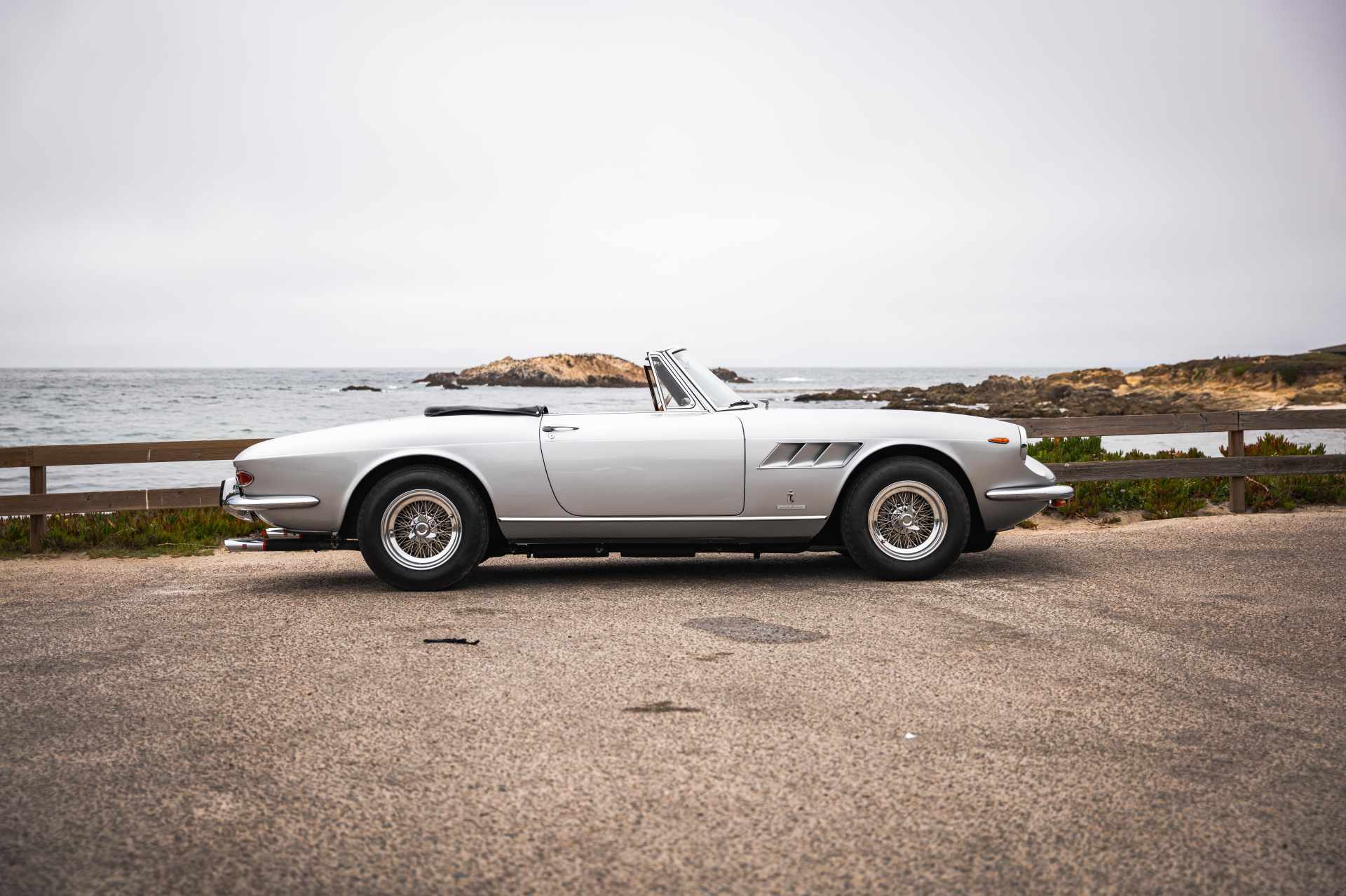 1968 Ferrari 330 GTS | Girardo & Co